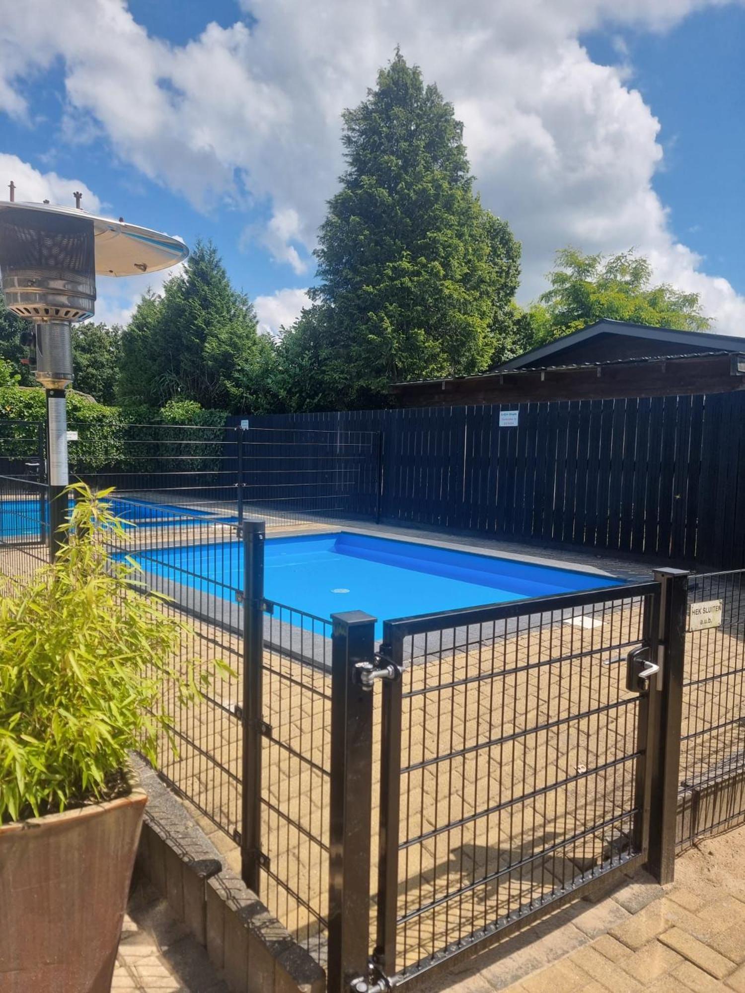 Ruim Familie Chalet Tot 4 Personen Op De Veluwe Bungalowpark De Kern พุทเทิน ภายนอก รูปภาพ
